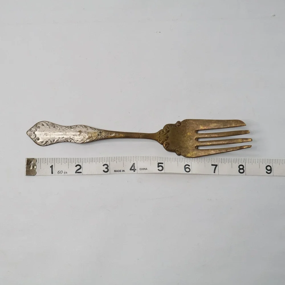 Antique US Silver Co Ornate Silverplate Cold Meat Fork Floral Scroll 8.5 Inch‎